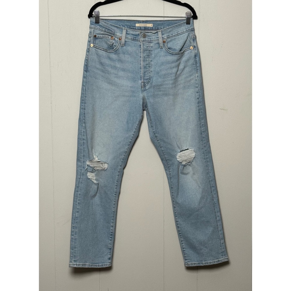 Levis Wedgie Straight High Rise Distressed Light Wash Jeans Button Fly Size 31